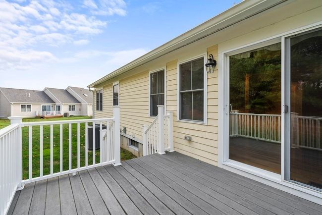 E - 4 Strawberry Ln, Condo with 2 bedrooms, 3 bathrooms and 1 parking in Hudson MA | Image 36