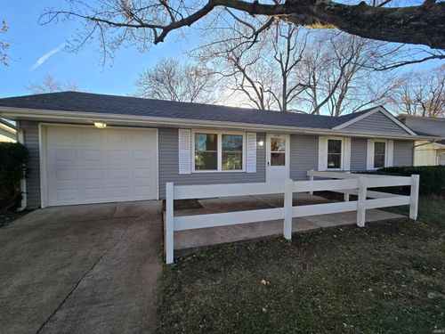 2209 W Concord Rd, Muncie, IN, 47304-2125 | Card Image