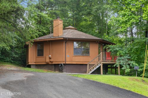 810 Valley View Ln, Gatlinburg, TN, 37738 | Card Image