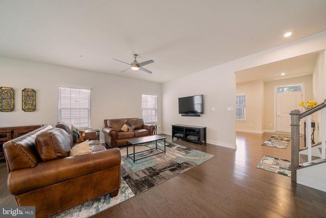 11116 Wheeler Ridge Dr, House other with 5 bedrooms, 5 bathrooms and null parking in MANASSAS VA | Image 11