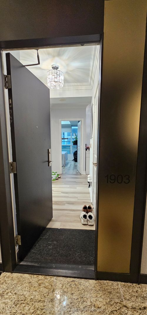 1903-88 Broadway Ave, Toronto, ON, M4P0A5 | Card Image