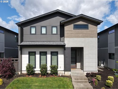 16625 Se Pleasant Valley Pkwy, Happy Valley, OR, 97086-4424 | Card Image