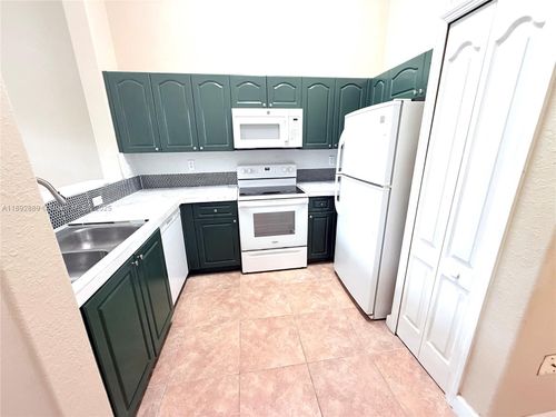unit-207-1656 Se 29th Ct, Homestead, FL, 33035-2470 | Card Image