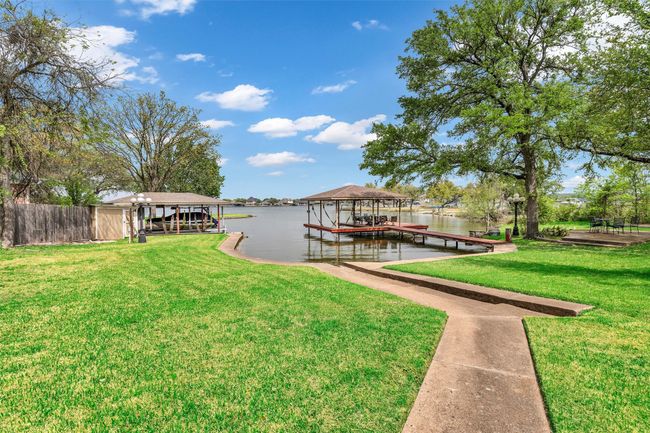 1228 Waterview Rd, House other with 3 bedrooms, 3 bathrooms and null parking in Granbury TX | Image 10