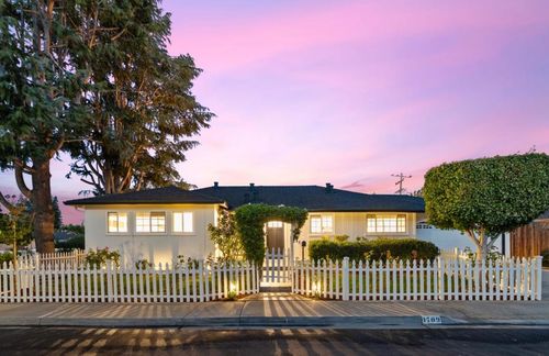 1709 Peartree Ln, Mountain View, CA, 94040 | Card Image