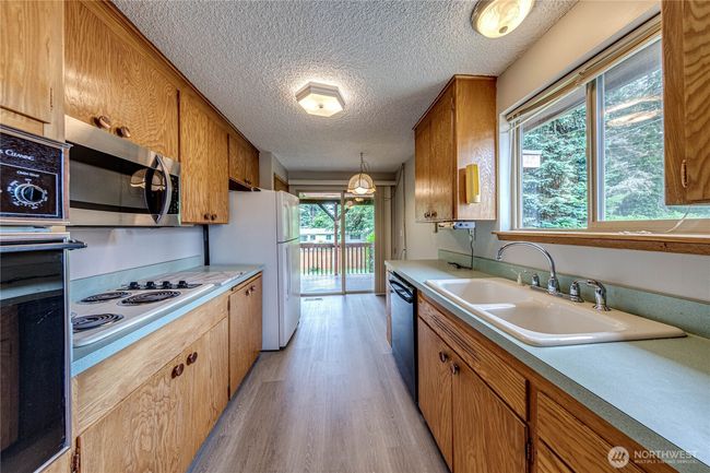 8728 224 Th St Sw, House other with 4 bedrooms, 2 bathrooms and 1 parking in Edmonds WA | Image 10