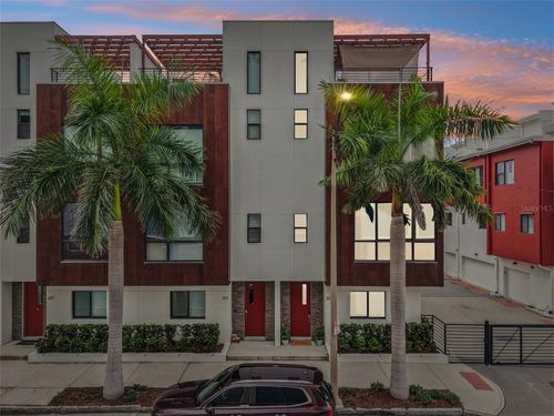 811 Arlington Ave N, St Petersburg, FL, 33701-3623 | Card Image