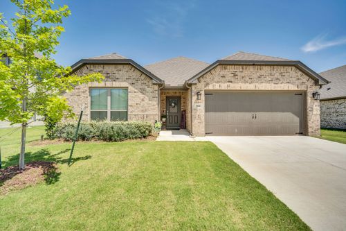 561 Baffin Bay Dr, Waxahachie, TX, 75165-1199 | Card Image