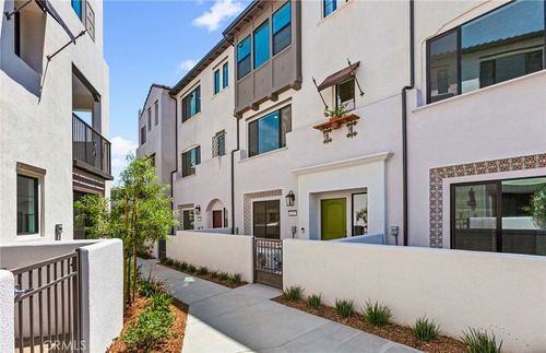 149 Bradley Pl, Los Angeles, CA, 90056 | Card Image