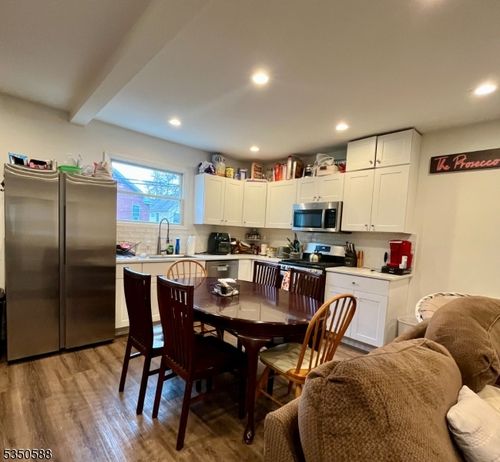 165 Church St, South Orange, NJ, 07079-1725 | Card Image