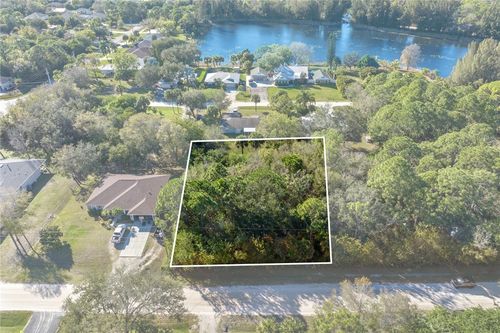 8735 93rd Ct, Vero Beach, FL, 32967-3555 | Card Image