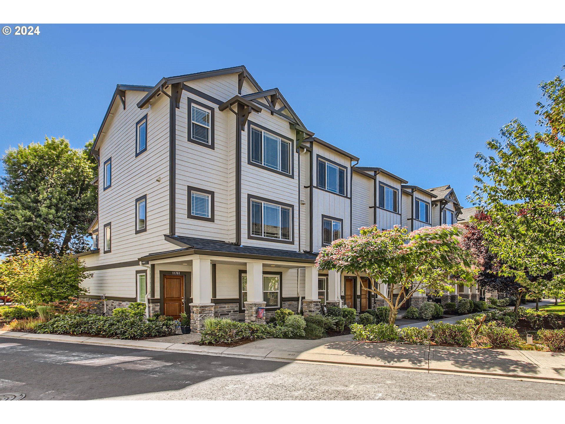 Valencia Ln, Wilsonville, OR 97070