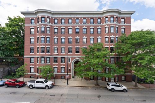 25-180 High St, Portland, ME, 04101-2839 | Card Image