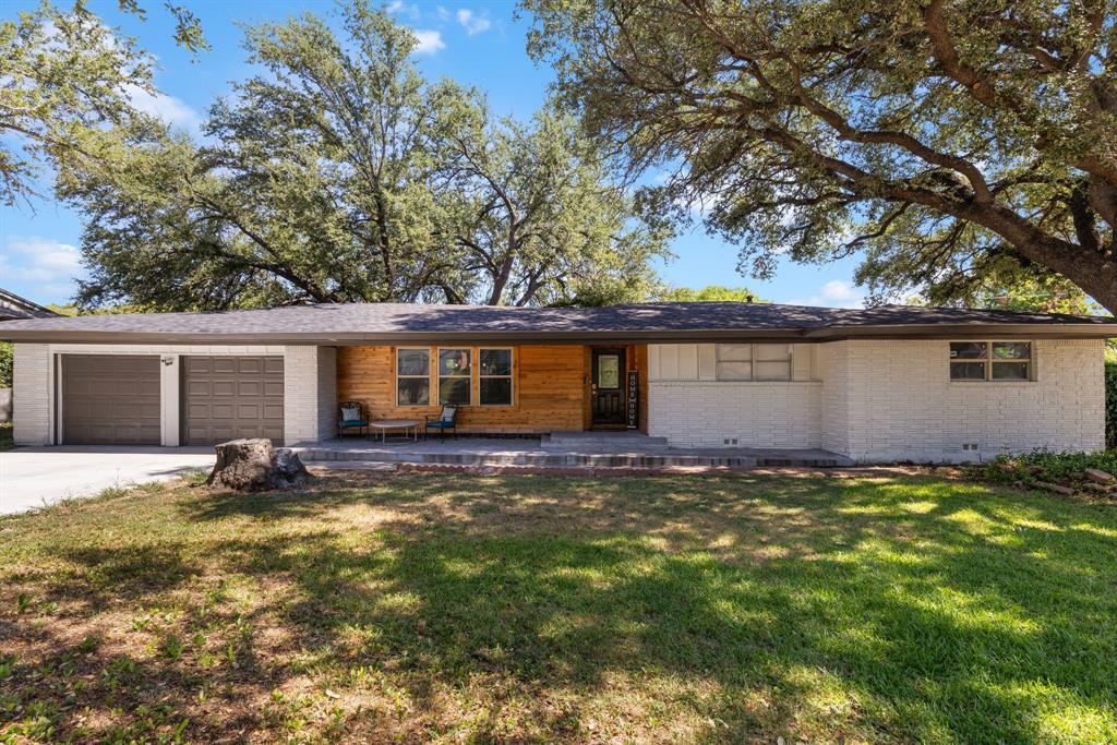 Lynndale Pl, Fort Worth, TX 76133