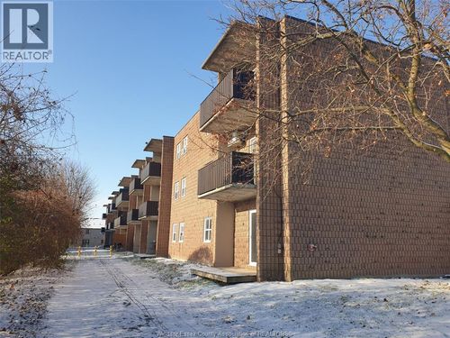 108-276 Merritt Ave, Chatham, ON, N7M3G1 | Card Image