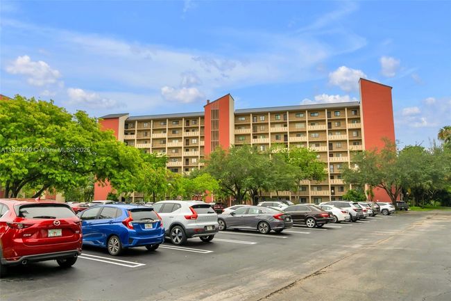 APT-904 - 2206 S Cypress Bend Dr, Condo with 1 bedrooms, 2 bathrooms and null parking in Pompano Beach FL | Image 32