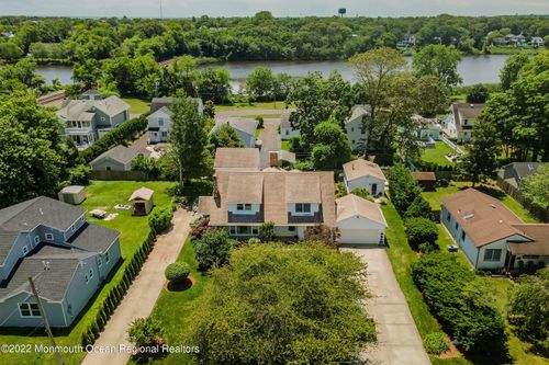 561 Central Ave, Spring Lake, NJ, 07762-1816 | Card Image