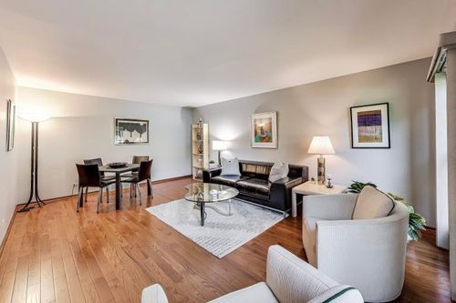 645 Ridge Rd, Highland Park, IL, 60035-4362 | Card Image