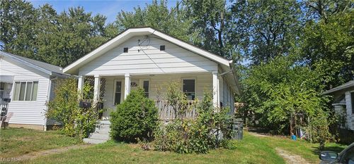 961 Wyley Ave, Akron, OH, 44306-2412 | Card Image