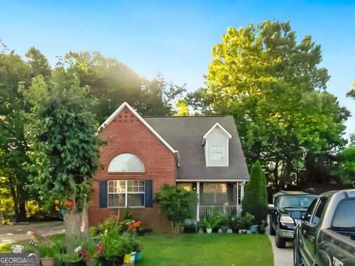 102 Pointe North Dr, Cartersville, GA, 30120-7916 | Card Image