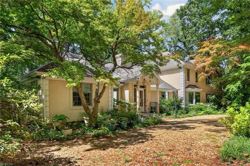 800 Linkhorn Dr, Virginia Beach, VA, 23451-3921 | Card Image