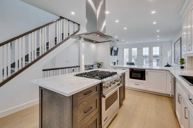 18 27 Avenue Sw, House other with 4 bedrooms, 4 bathrooms and 2 parking in Calgary AB | Image 8
