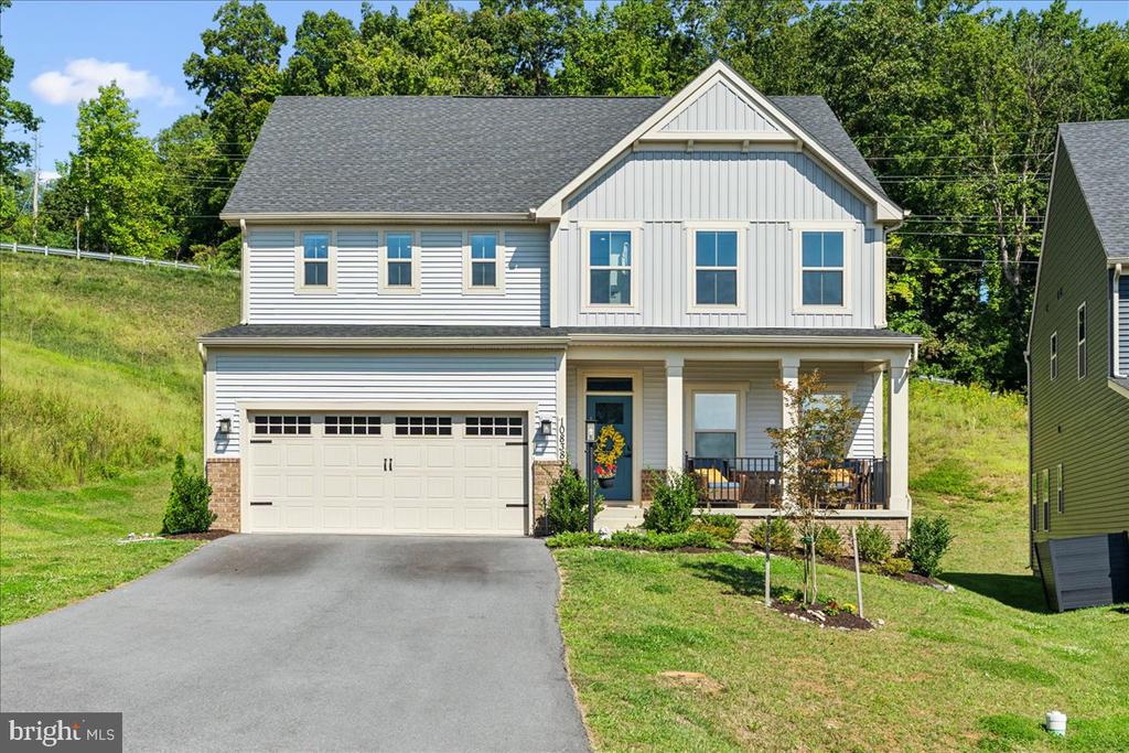 Hook Ct, New Market, MD 21774