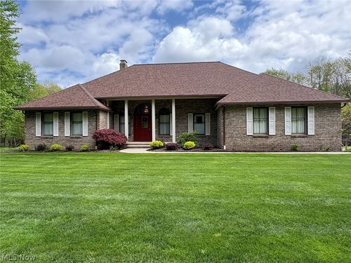 6475 Taylor Rd, Painesville, OH, 44077-9161 | Card Image