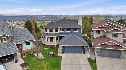131 Edgebrook Cir Nw, Calgary, AB, T3A5A4 | Card Image