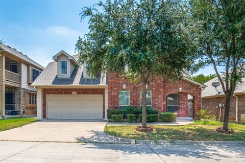 707 Crestridge Cir, Euless, TX, 76040-5116 | Card Image