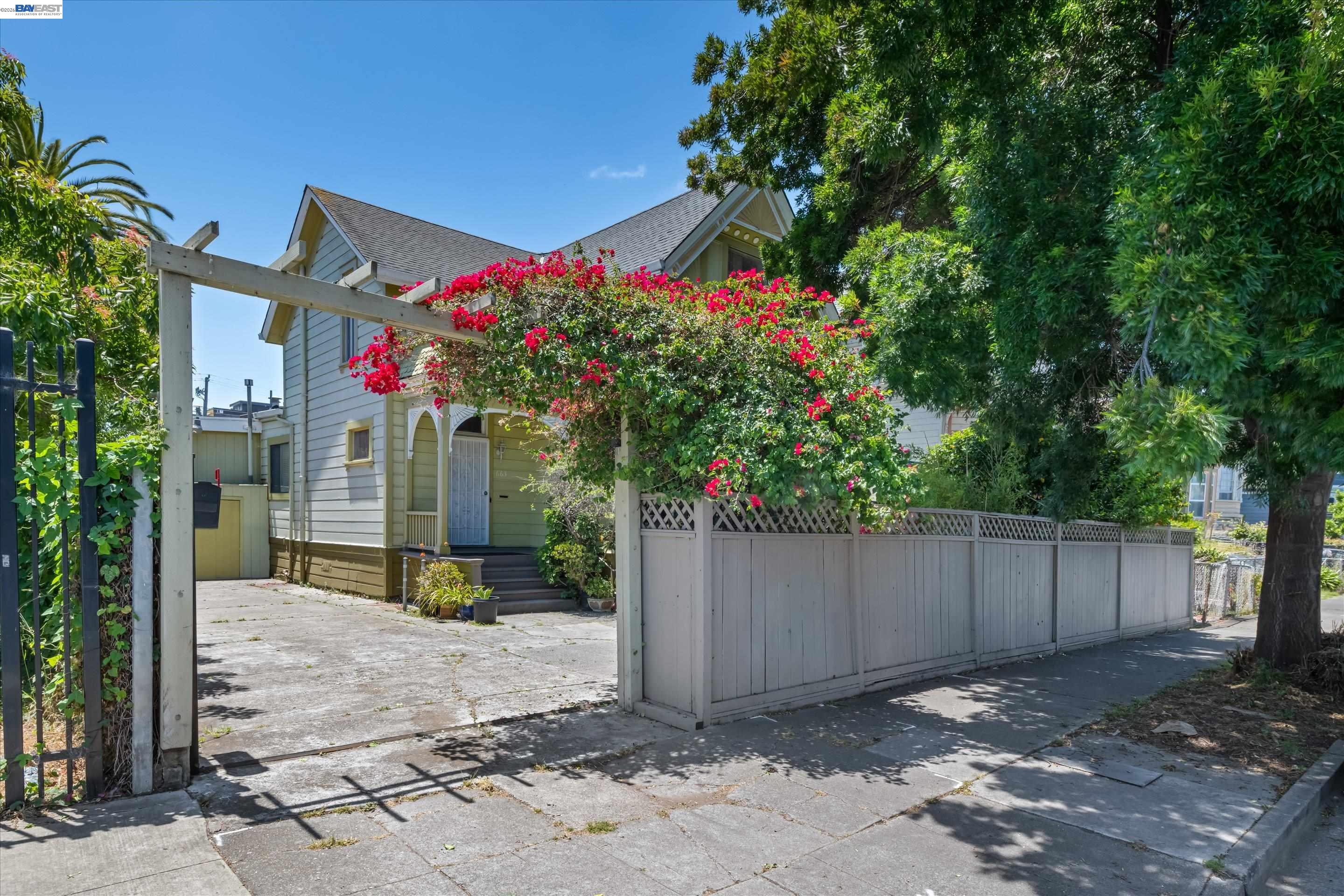 Residential in Oakland 4