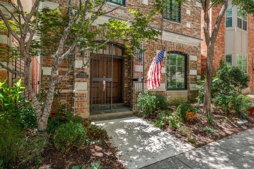 2909 Bookhout St, Dallas, TX, 75201-1101 | Card Image