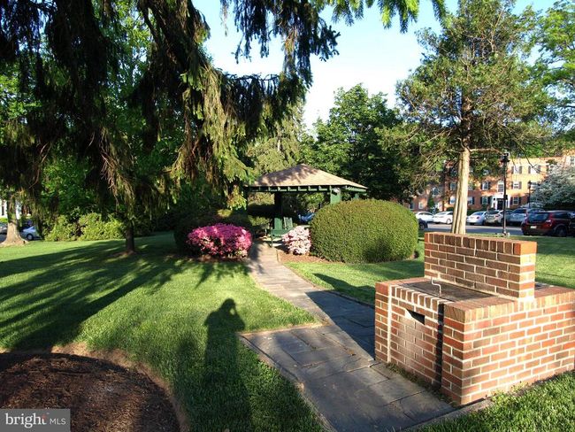 APT-204 - 2214 Washington Ave, Condo with 2 bedrooms, 1 bathrooms and null parking in SILVER SPRING MD | Image 19