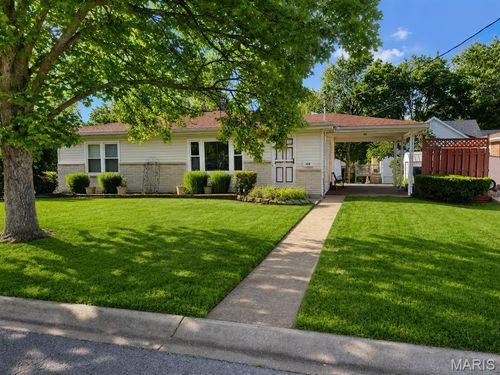 109 Lithia Ave, Webster Groves, MO, 63119-1414 | Card Image
