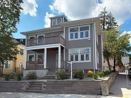 87 Maple St, Boston, MA, 02121-2844 | Card Image