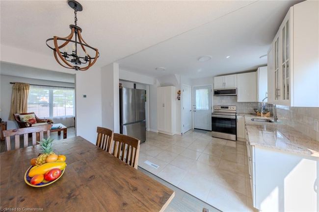 56 Raleigh Crt, House other with 3 bedrooms, 3 bathrooms and 2 parking in Hamilton ON | Image 12