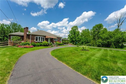 1571 Penn Dr, Andreas, PA, 18211-3127 | Card Image
