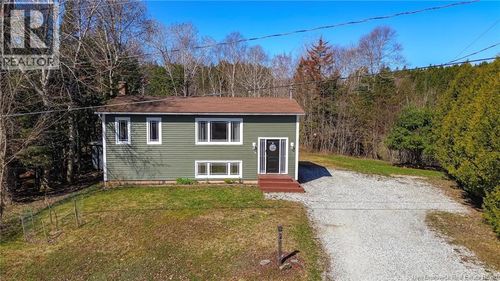 2 Hoyt St, Grand Bay-Westfield, NB, E5K2Y2 | Card Image