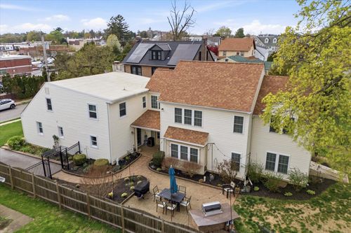 609 Sanmarino Ave, BRYN MAWR, PA, 19010-3811 | Card Image