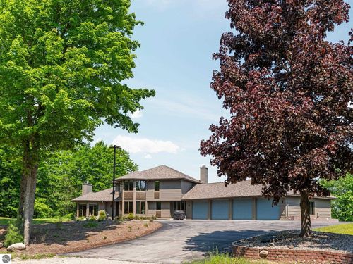 4594 Townline Rd Nw, Williamsburg, MI, 49690-9447 | Card Image