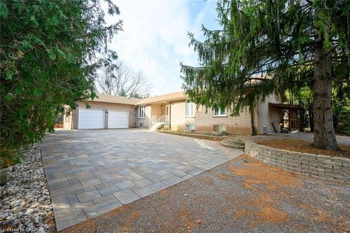 lower-2-347 York Rd, Burlington, ON, L7P0T6 | Card Image