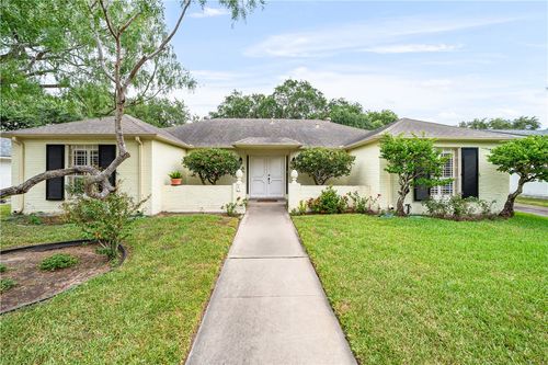 5034 Cascade Dr, Corpus Christi, TX, 78413-2706 | Card Image