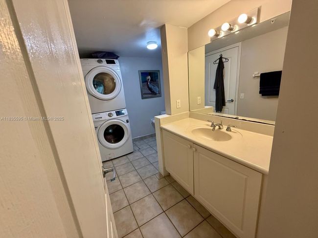 APT-404 - 280 Sw 20 Th Rd, Condo with 1 bedrooms, 1 bathrooms and null parking in Miami FL | Image 9