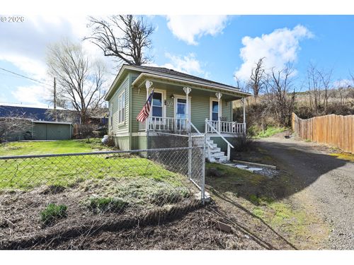 320 Deschutes St, Wasco, OR, 97065-3121 | Card Image
