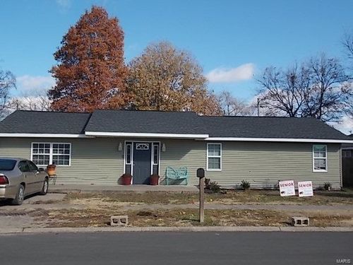 407 E 15th St, Caruthersville, MO, 63830-2257 | Card Image