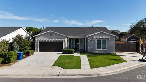 9105 N Manor Glen Lane, Shafter, CA, 93263 | Card Image