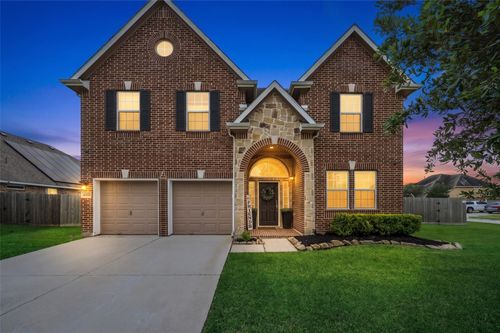 4002 Longwood Dr, Mont Belvieu, TX, 77523-4204 | Card Image