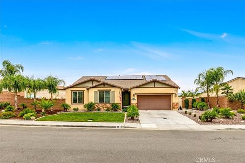 1541 Yucca Ct, Calimesa, CA, 92320-4931 | Card Image