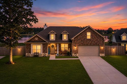12324 N Chestnut Hills Dr, Conroe, TX, 77303-2032 | Card Image