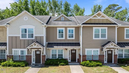 26 Hunters Run Ave, Pembroke, NC, 28372-3610 | Card Image